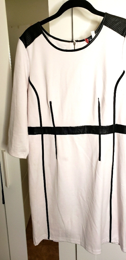 Giuliana Rancic Women's dress - Picture 1 of 4